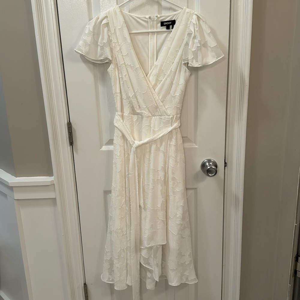 DKNY White Flowy Dress Size 2